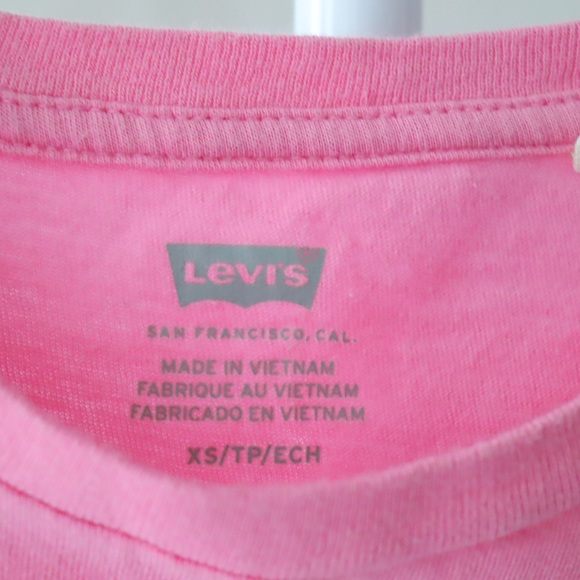 COPY - PINK LEVI’S TEE W/ RED LOGO 💗❤️ - Picture 3 of 3